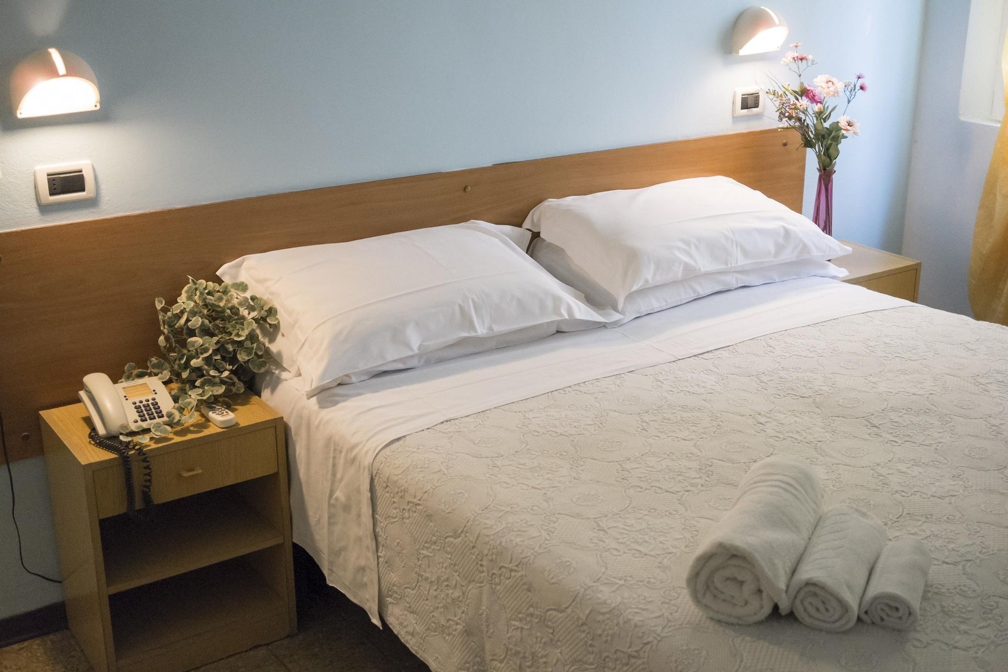 Hotel Eliseo ริมินี ภายนอก รูปภาพ