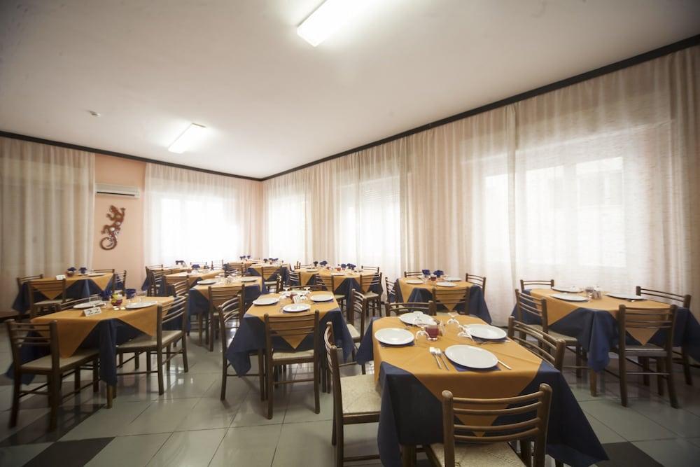 Hotel Eliseo ริมินี ภายนอก รูปภาพ